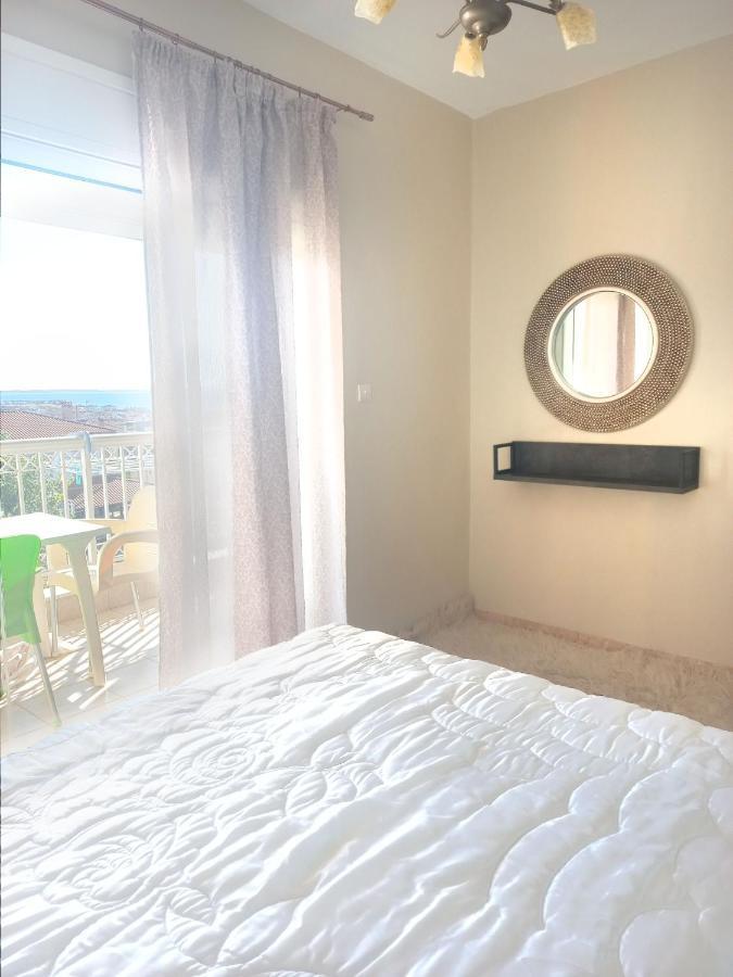 Evis Maisonette With Sea View Флогита Экстерьер фото